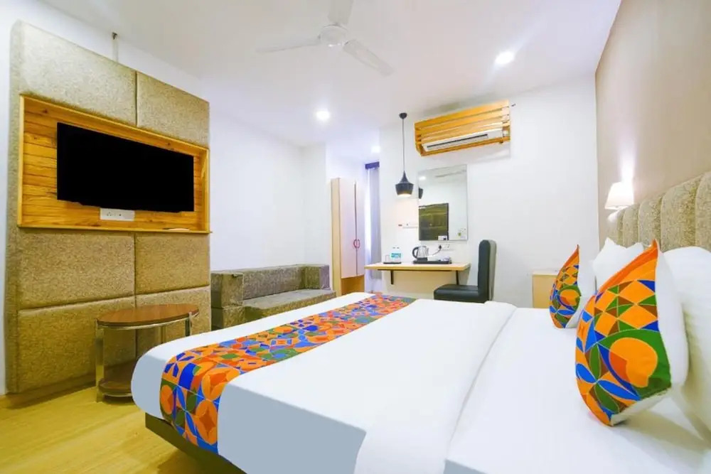 FabHotel The Residency 44 Noida