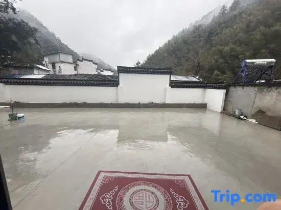Wanjiang Pavilion ・ Yun Mountain Lodge