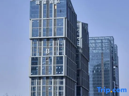 Rosewood Hotel (Zhoukou Yulin Smart Center Vocational and Technical College)
