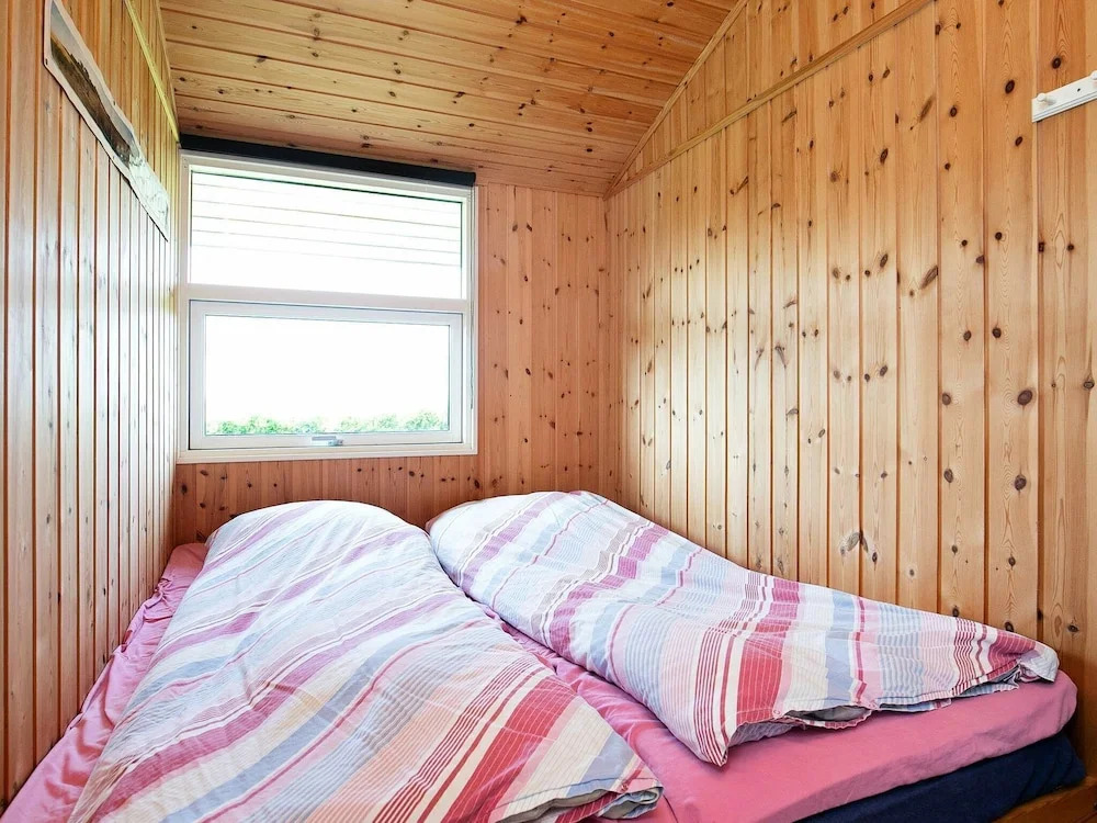 Cozy Home In Vinderup With Sauna