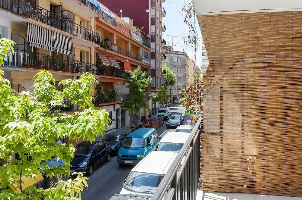 Samba in Gandia With 3 Bedrooms and 1 Bathrooms