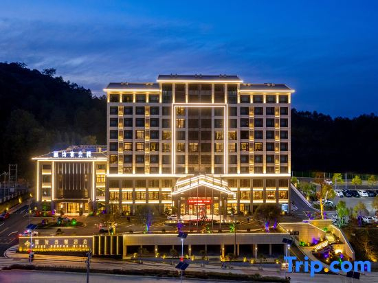 Ritz Dknton Hotel
