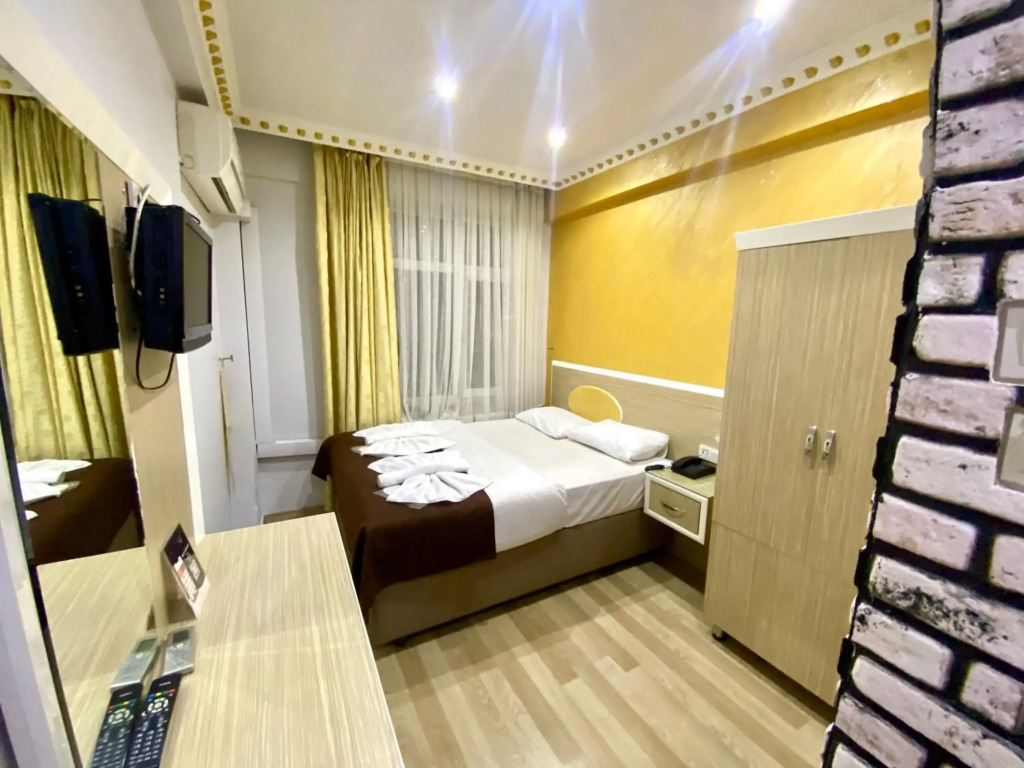 Grand Oral Hotel