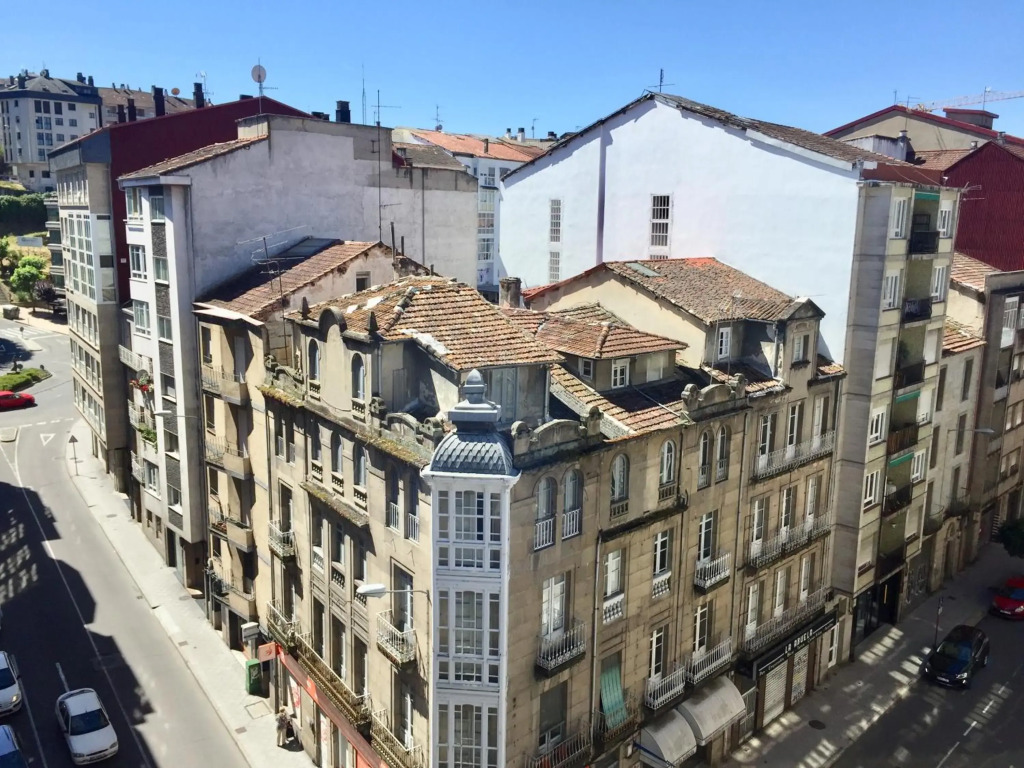 ***NUEVO Piso en Ourense WIFI Parking***