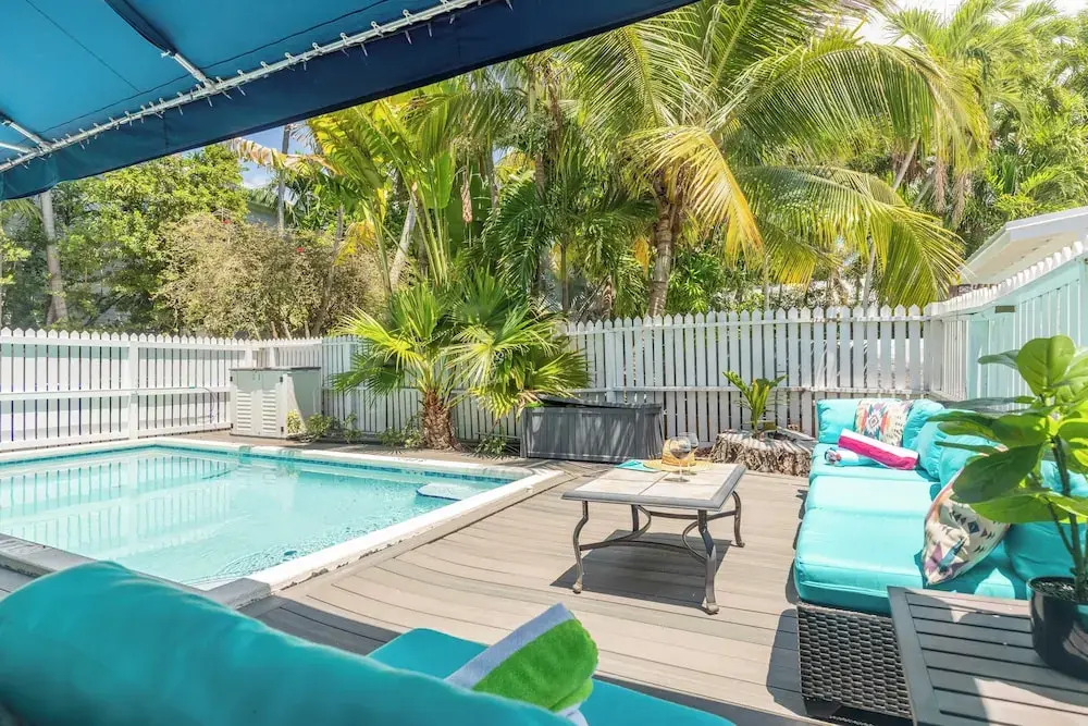 Prime Old Town Location w/ Pool, Walk to Duval Steet Blue Heron by Avantstay