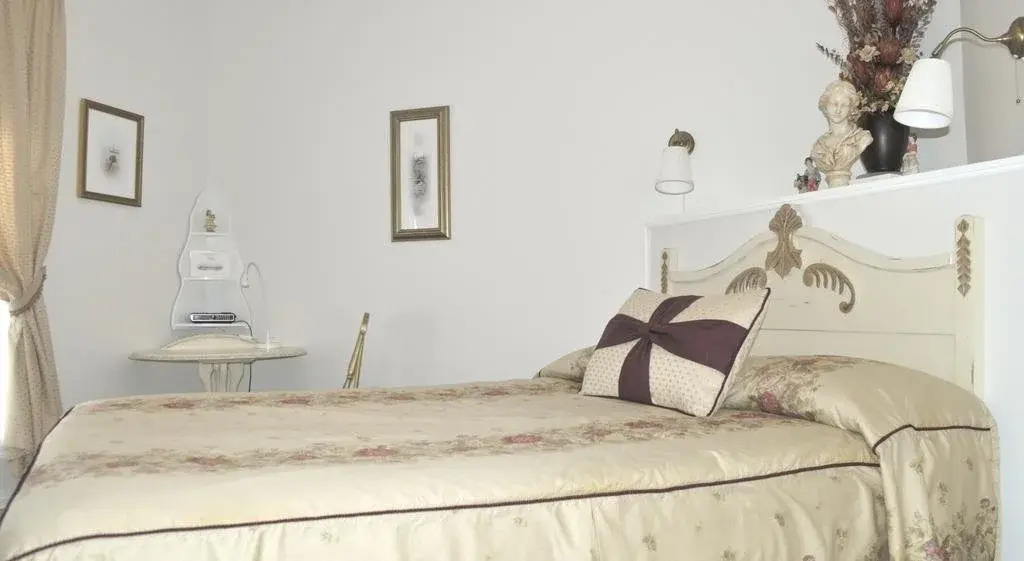 YesterYears Bed & Breakfast