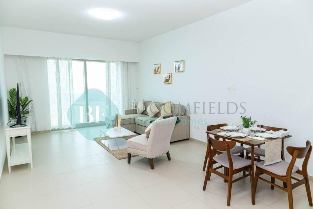 Bloomfields 1BR Sky View at Gate Tower