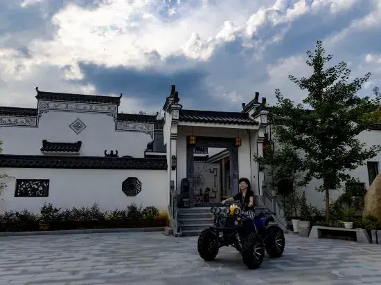 Jiuhuashan Guiyuantian Juju Homestay