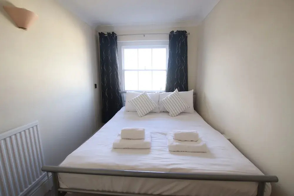 2 Bedroom Flat in Beautiful Clifton