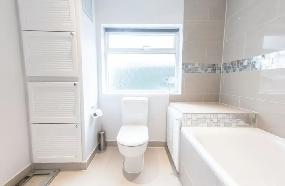 Bright & Spacious Garden Flat for 4 in London