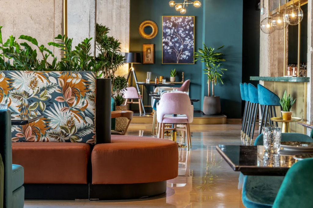 Отель Skylark, Athens