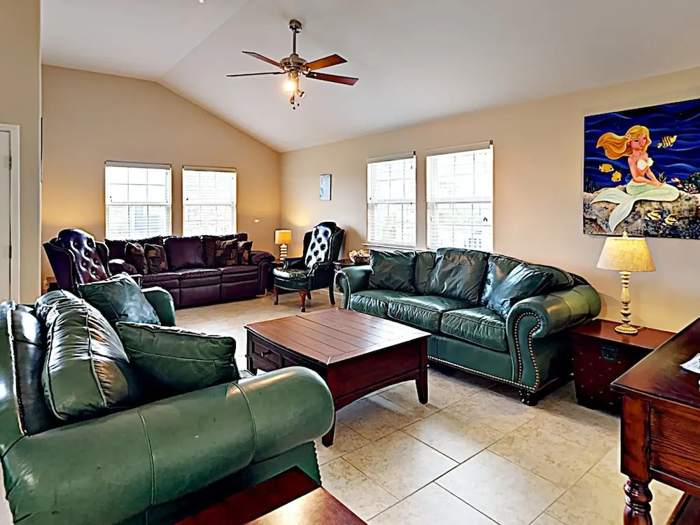 The Mermaid - 3 Br Home