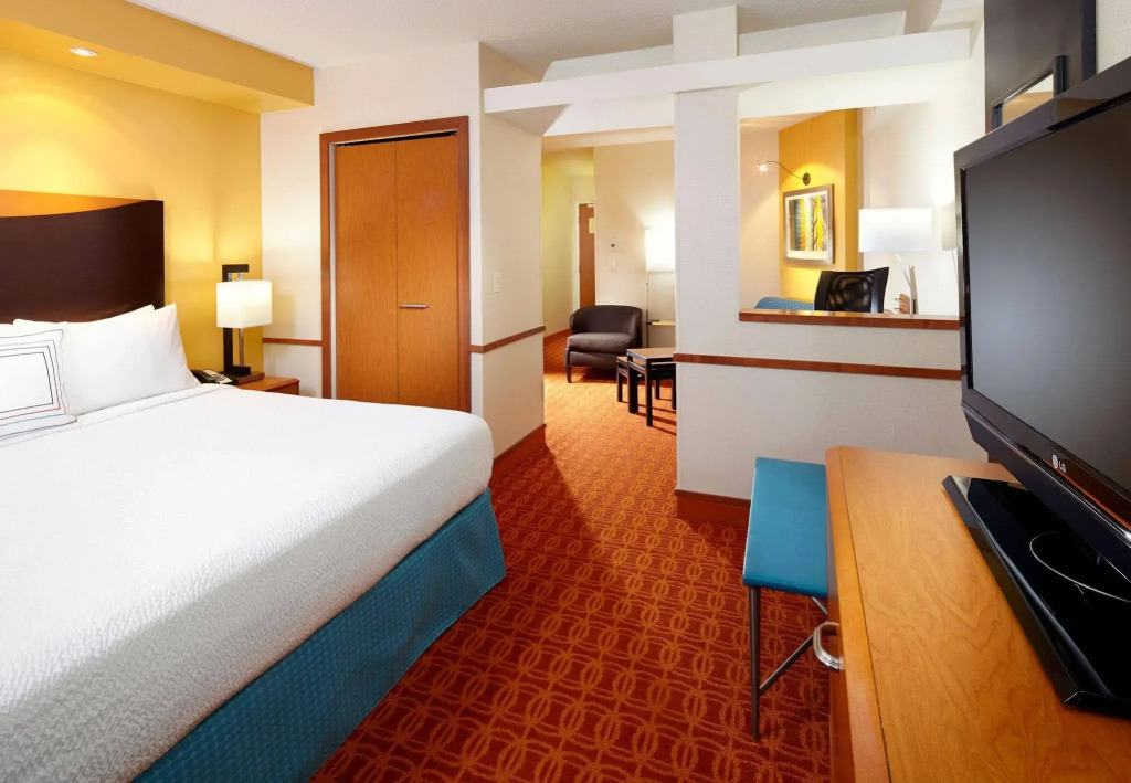 Fairfield Inn & Suites Pittsburgh Neville Island