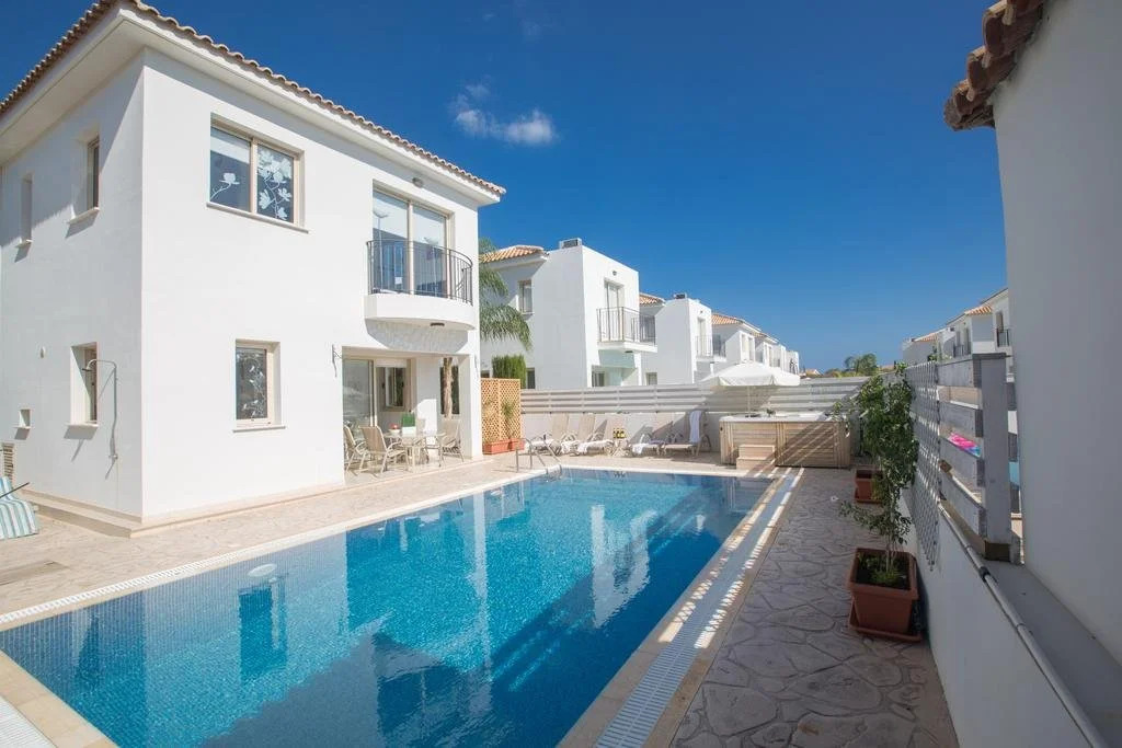 Abrielle Villas and Apartments