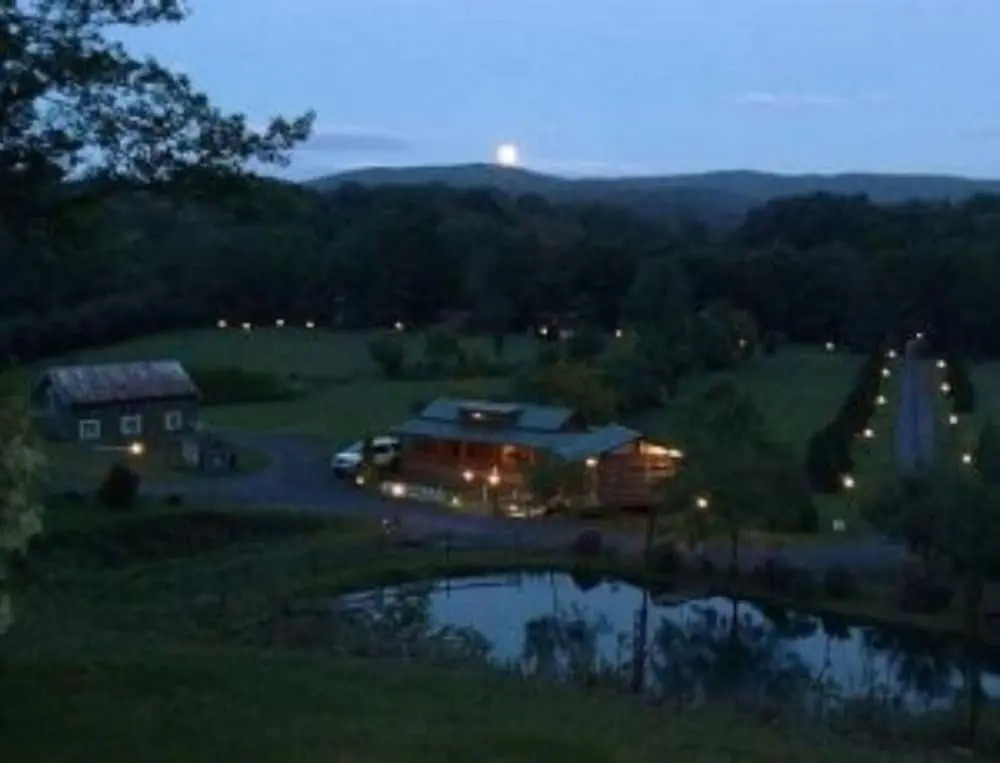 Linville River Log Cabins