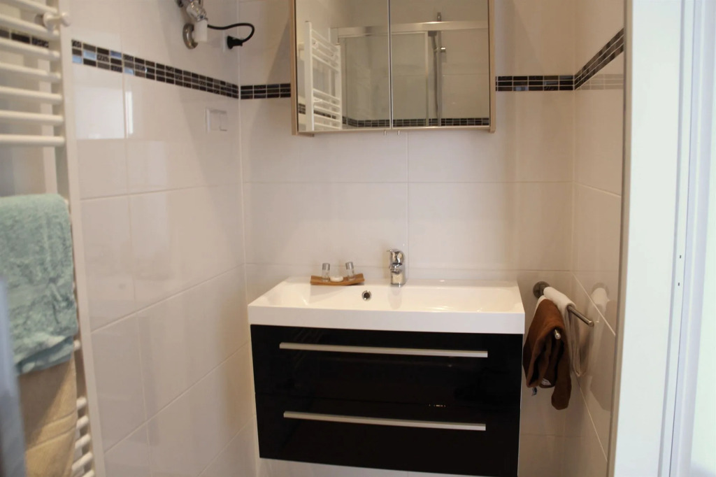 CheckVienna – Apartment Huglgasse