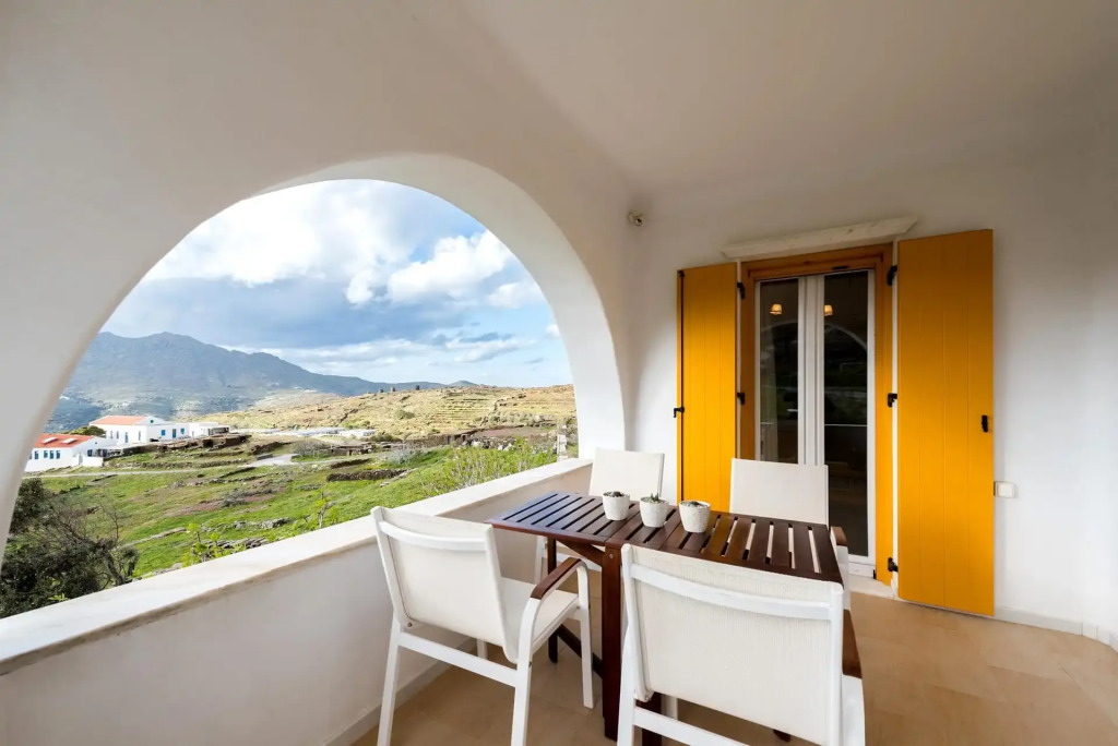 Pirgos Suites