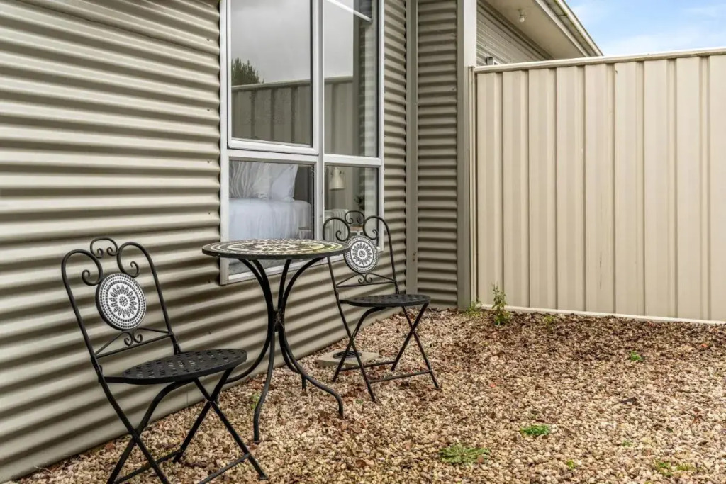 Stylish and Spacious Launceston Villa plus Free Wifi
