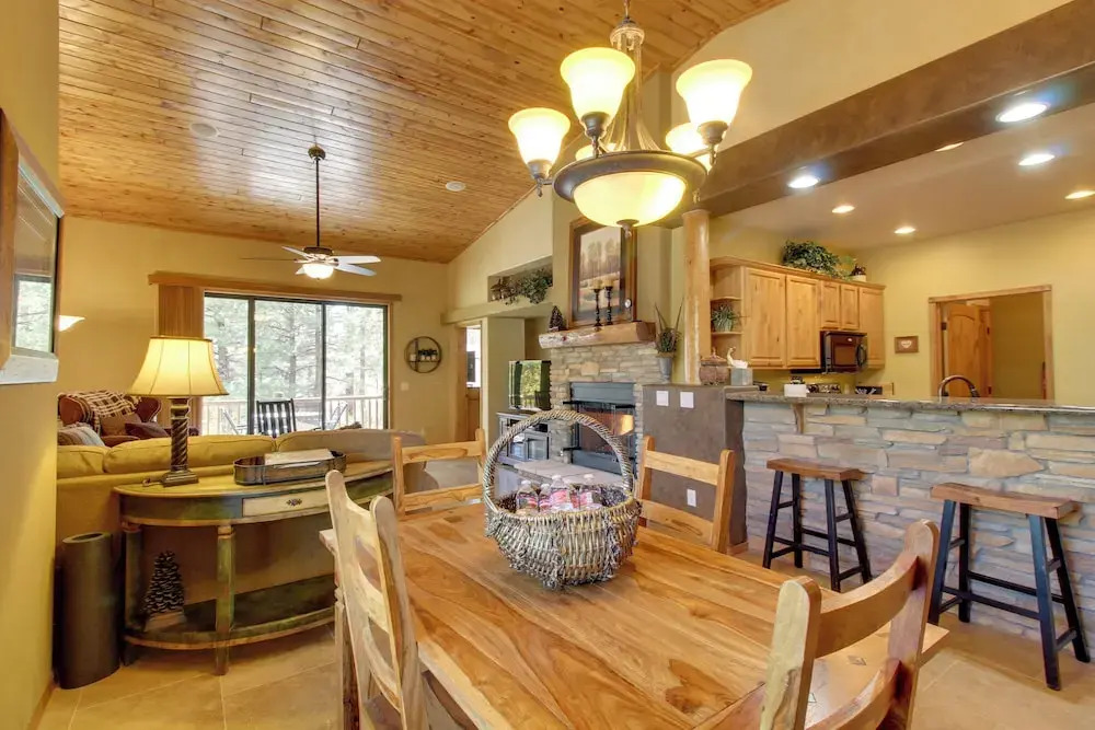 Covered Deck: Cozy Show Low Villa in Torreon