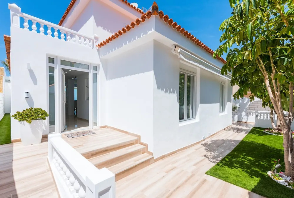 VILLA VALENTINA OCEAN VIEW HEATED Pool