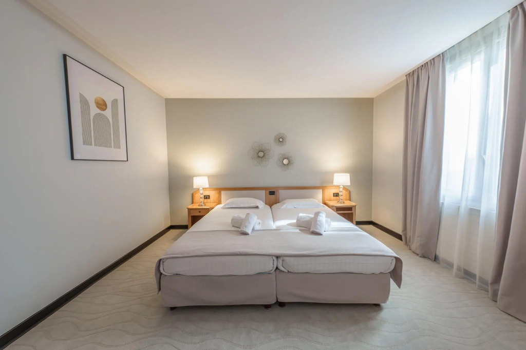 Best Western Plus Le Picardy Hotel & Spa