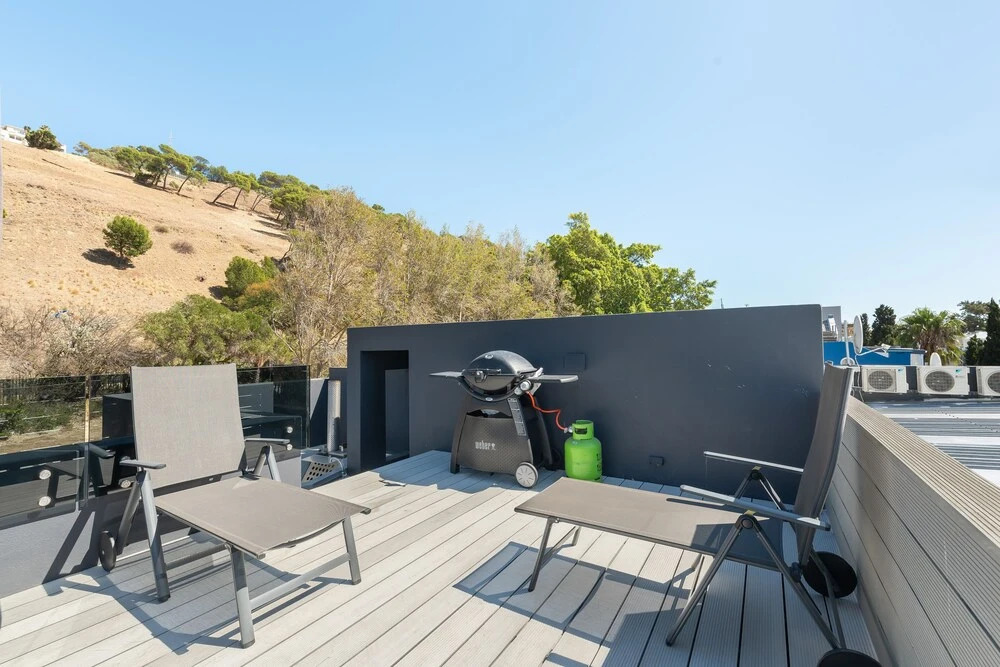Modern Apartment in De Waterkant | Private Rooftop