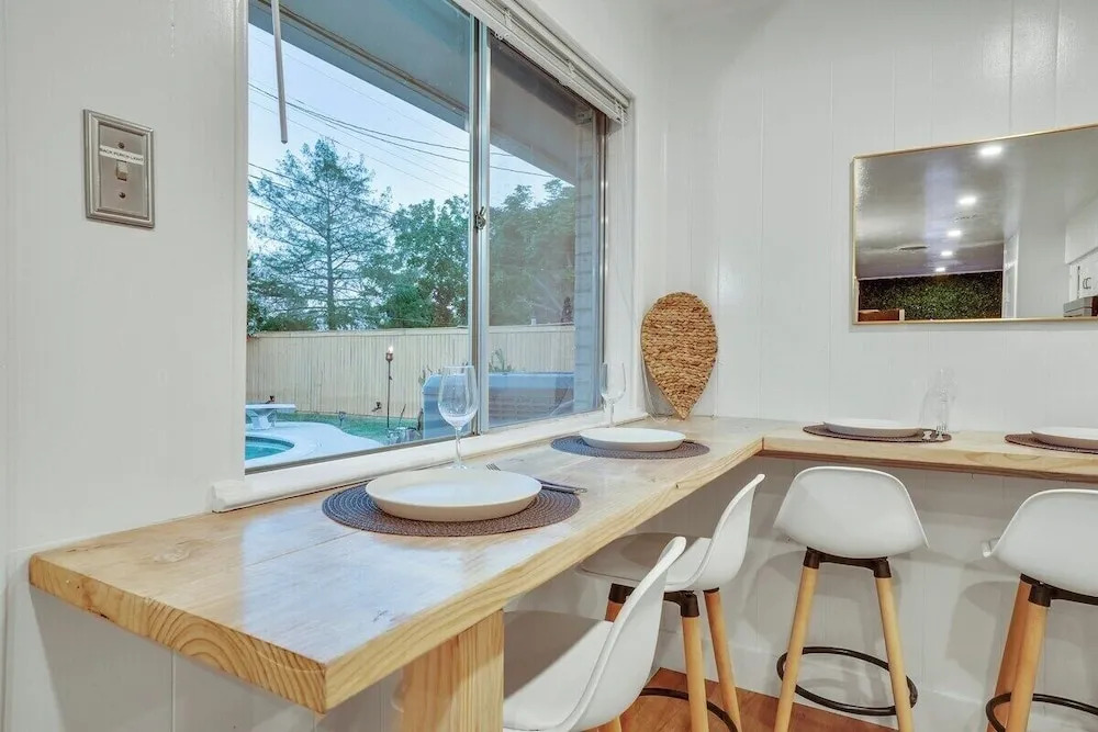4BR 2B Home With Pool, Hot Tub, Fire Pit