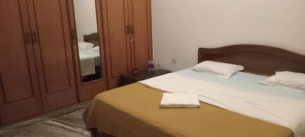 Shalom Guest House....Spacious room for 3 guests
