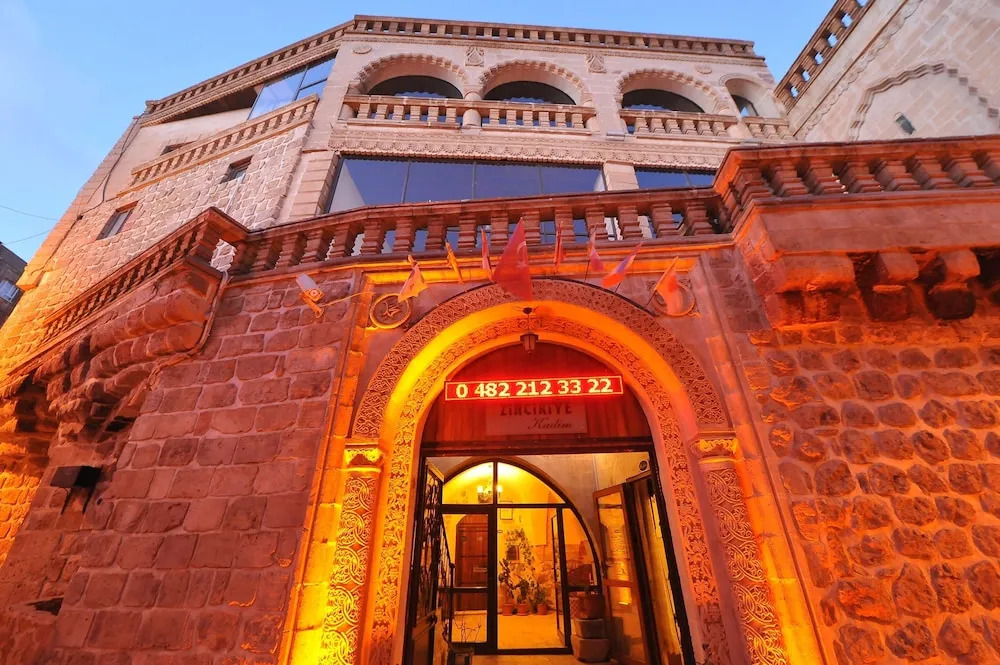 Kadim Otel