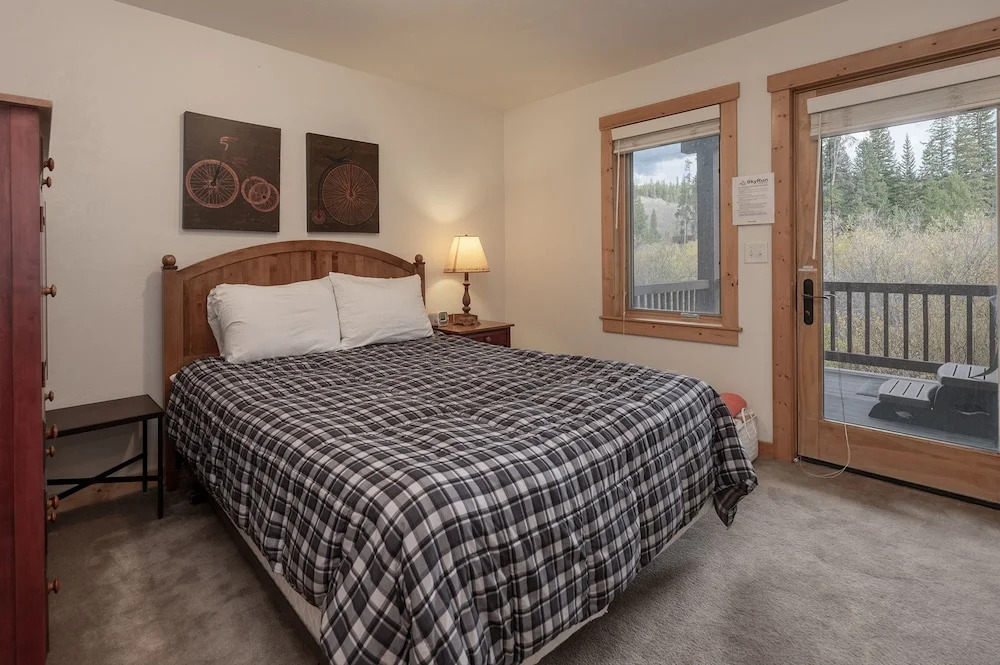 102 Willows Way 3 Bedroom Townhouse by RedAwning