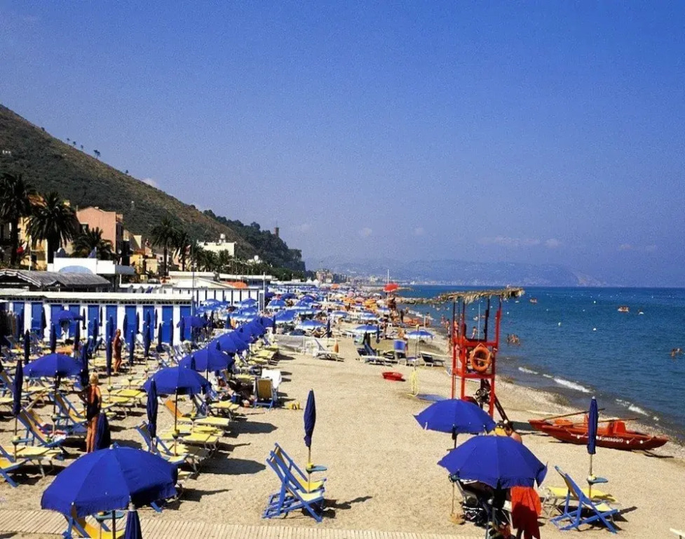 Holiday Flat With Balcony in Ceriale