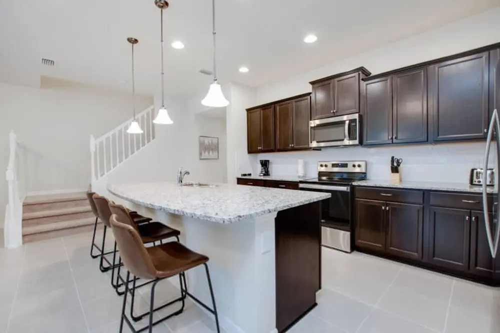 Cozy and Spacious 5BR With Pool Near Disney Parks