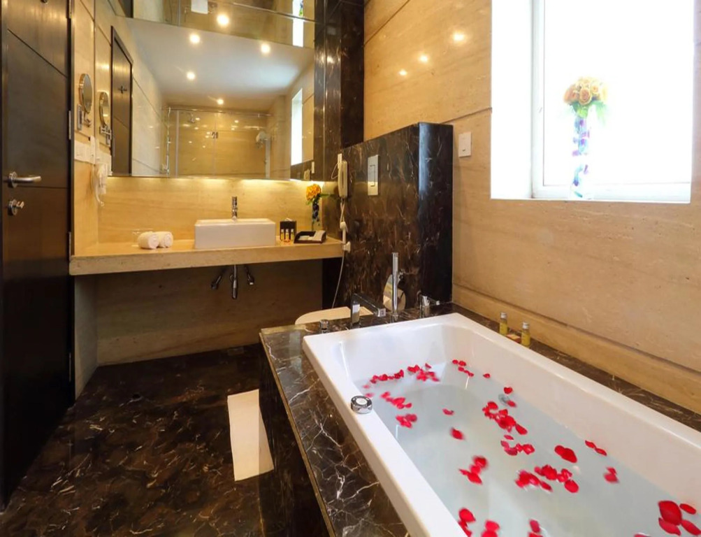 Hotel Lloyd Residency