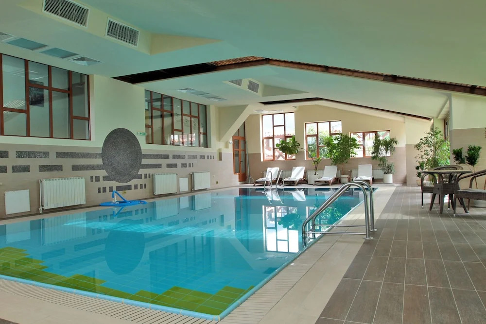 Glazne Hotel