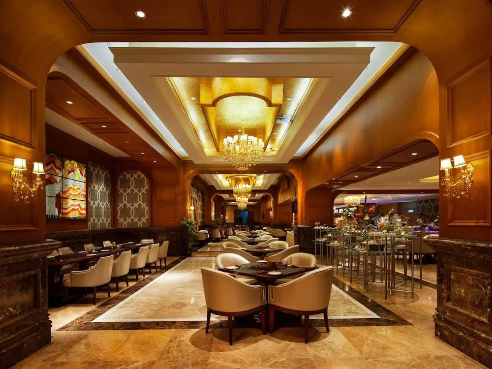 Chongqing Auwi Hotel