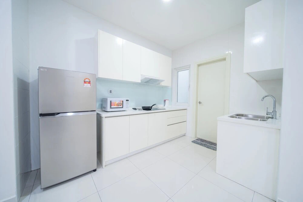 Crest Jalan Sultan Ismail by OYO Rooms