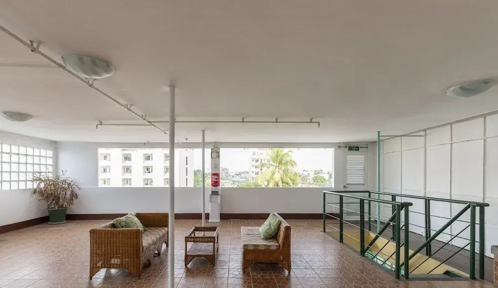 City Smiles Apartelle by OYO Rooms
