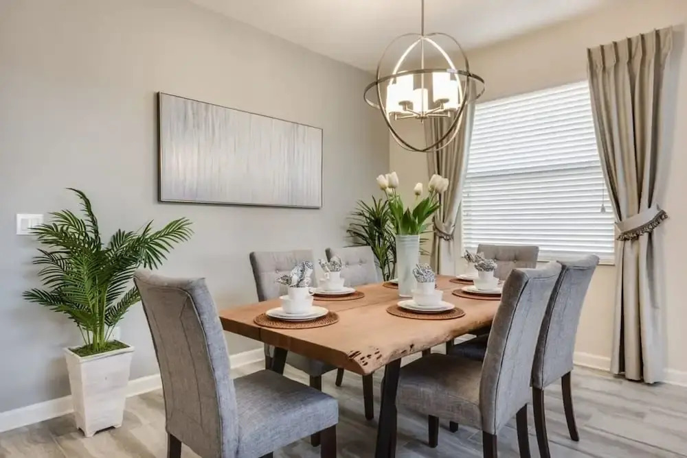 Luxury 5BR Home Private Pool Prime Location