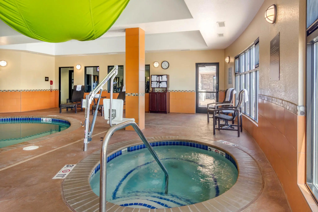 Comfort Inn & Suites Brighton Denver NE Medical Center