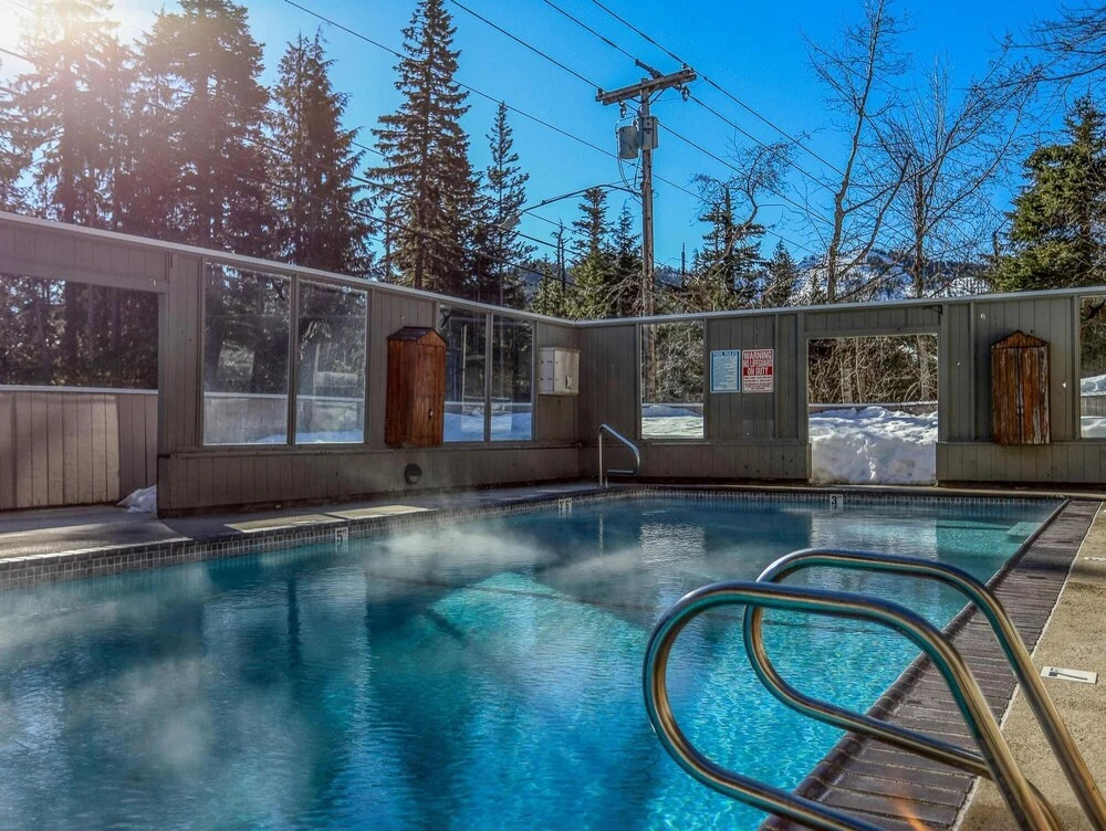Geothermally Heated Outdoor Pool and Scenic Deck - Cozy Studio Retreat