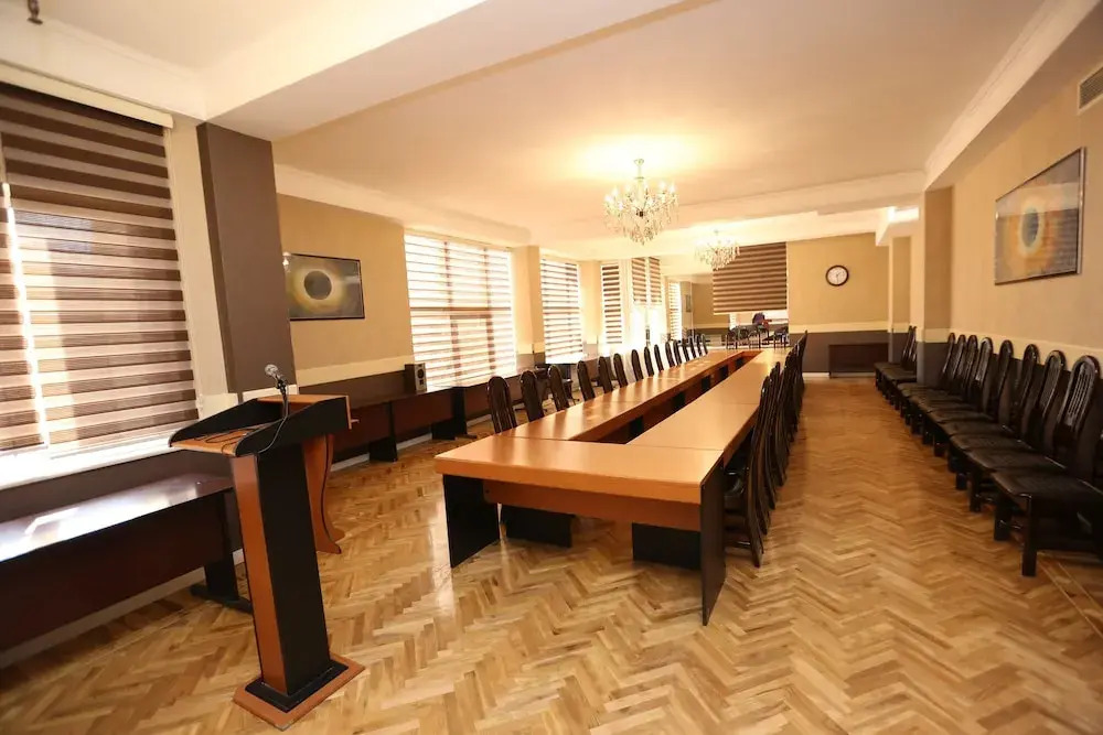 GREEN PARK HOTEl