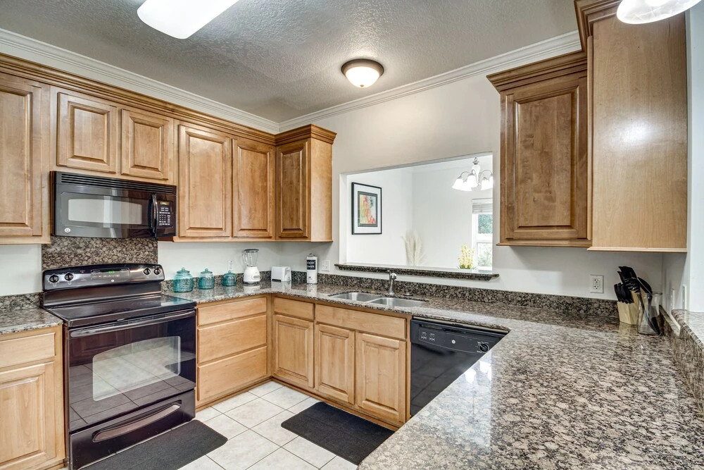 Ideally Located Gulfport Condo < 1 Mi to Beach!