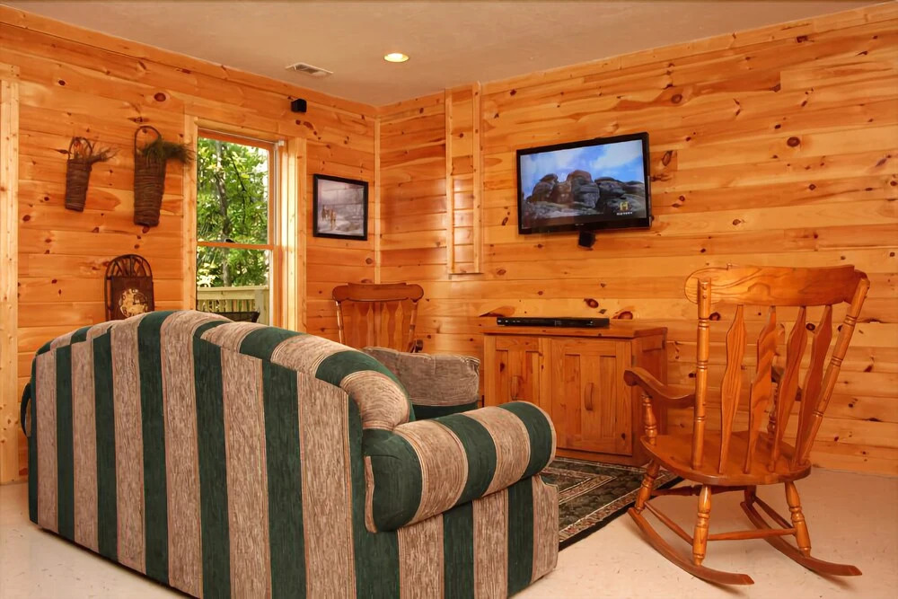 Dream Catcher, 2 Bedrooms, Hot Tub, Near Golf Course, Views, Sleeps 6