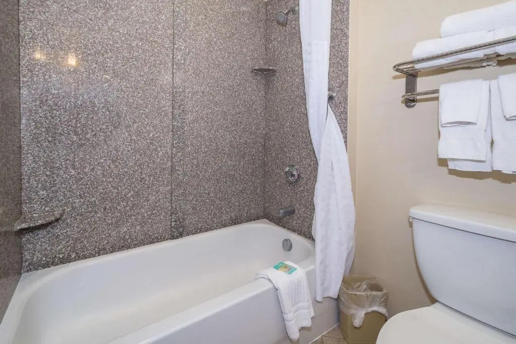Comfort Inn and Suites Maingate South Davenport