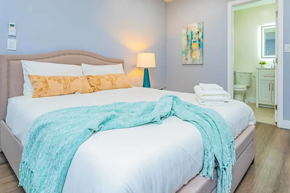 2b2b APT Close to Rose Parade and Pasadena Oldtown