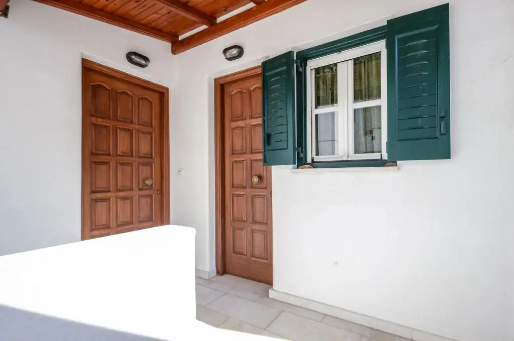 Naxos House