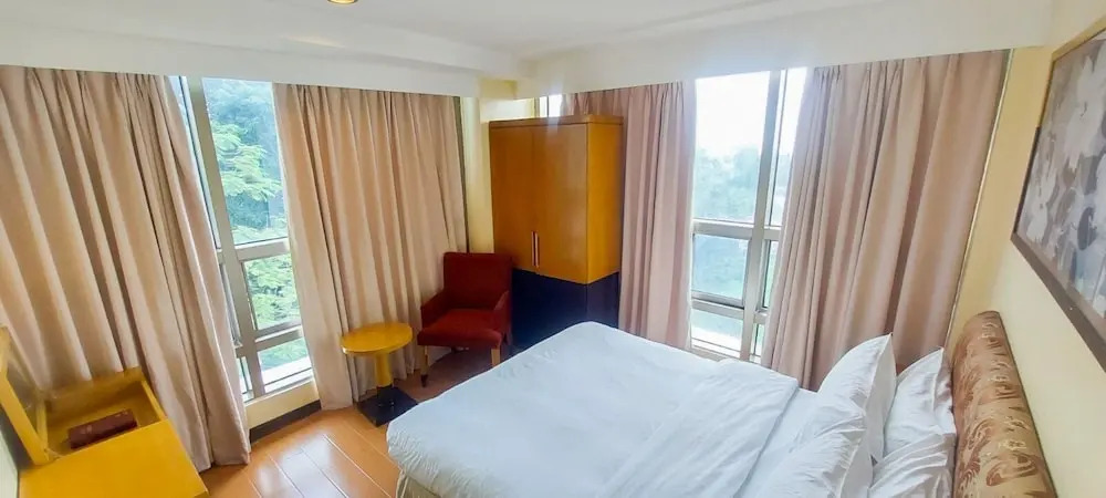 One Tagaytay Place
