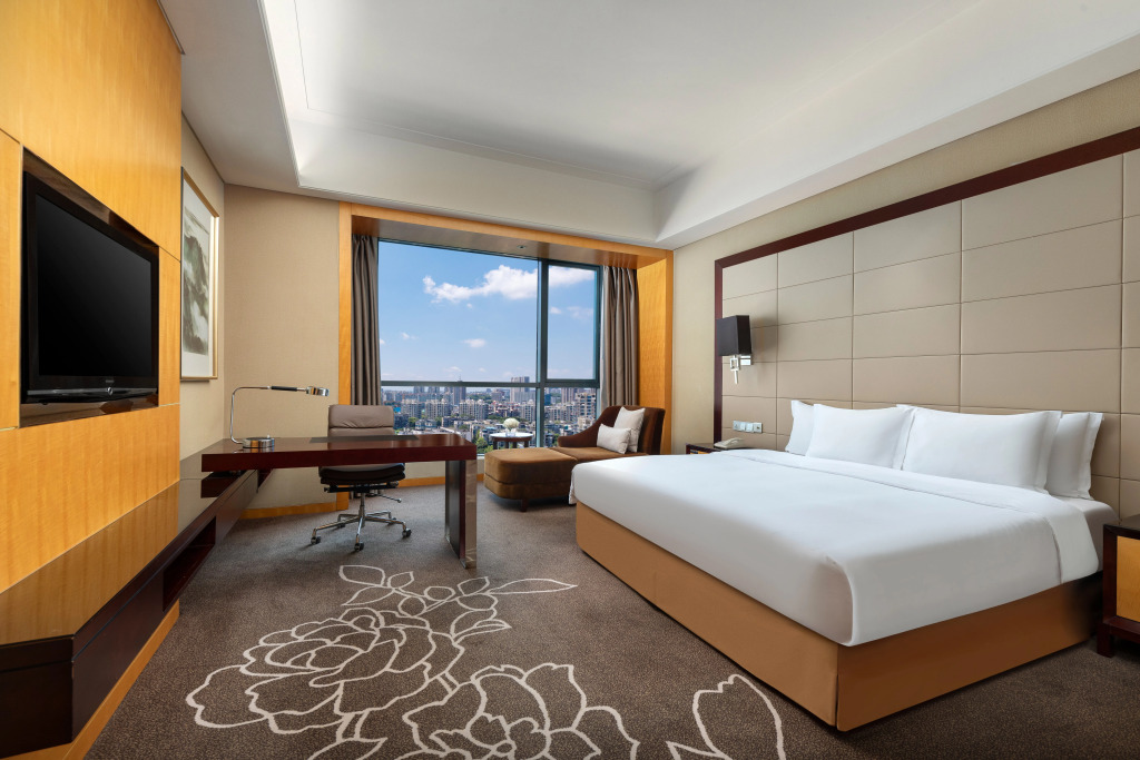 Crowne Plaza Yichang by IHG