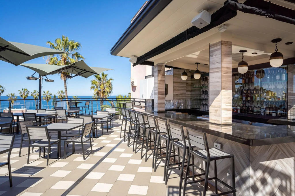 Cormorant Boutique Hotel