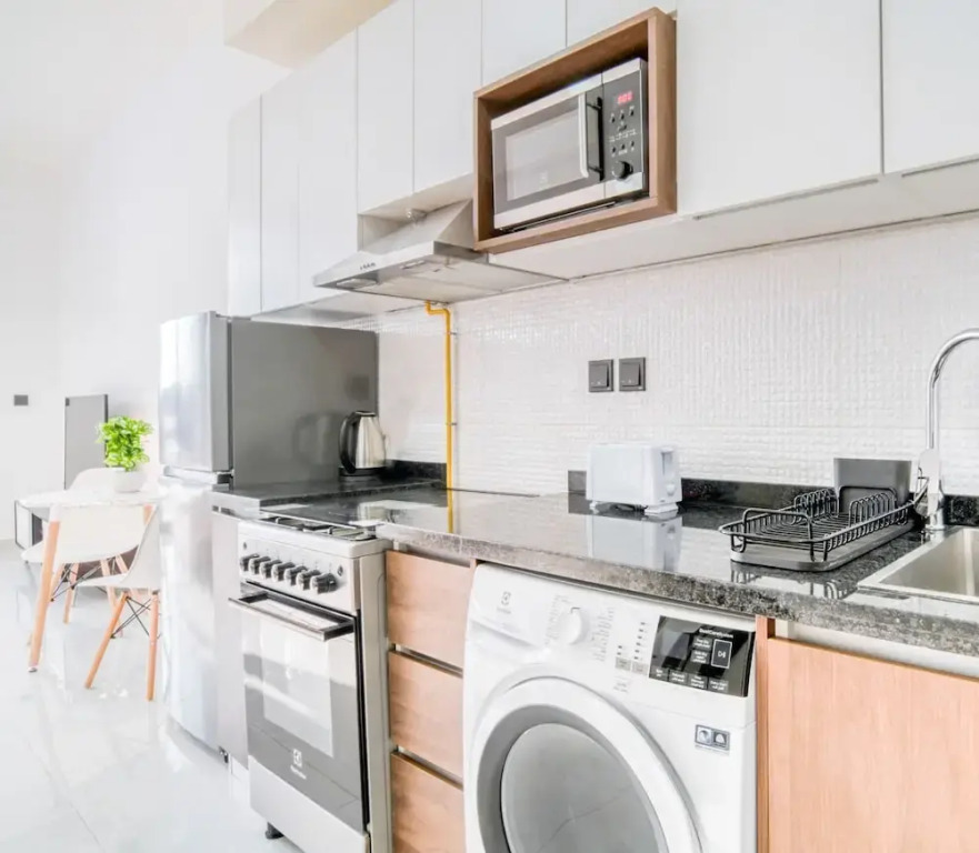 Elz Residence Stylish Studio Living